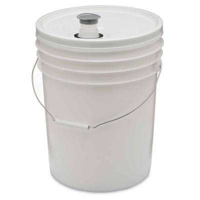 White Round Plastic Bucket And Spout