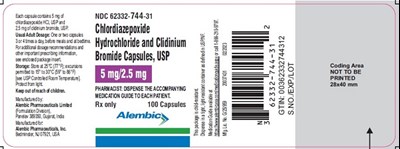 100 capsules - chlordiazepoxide clidinium capsules